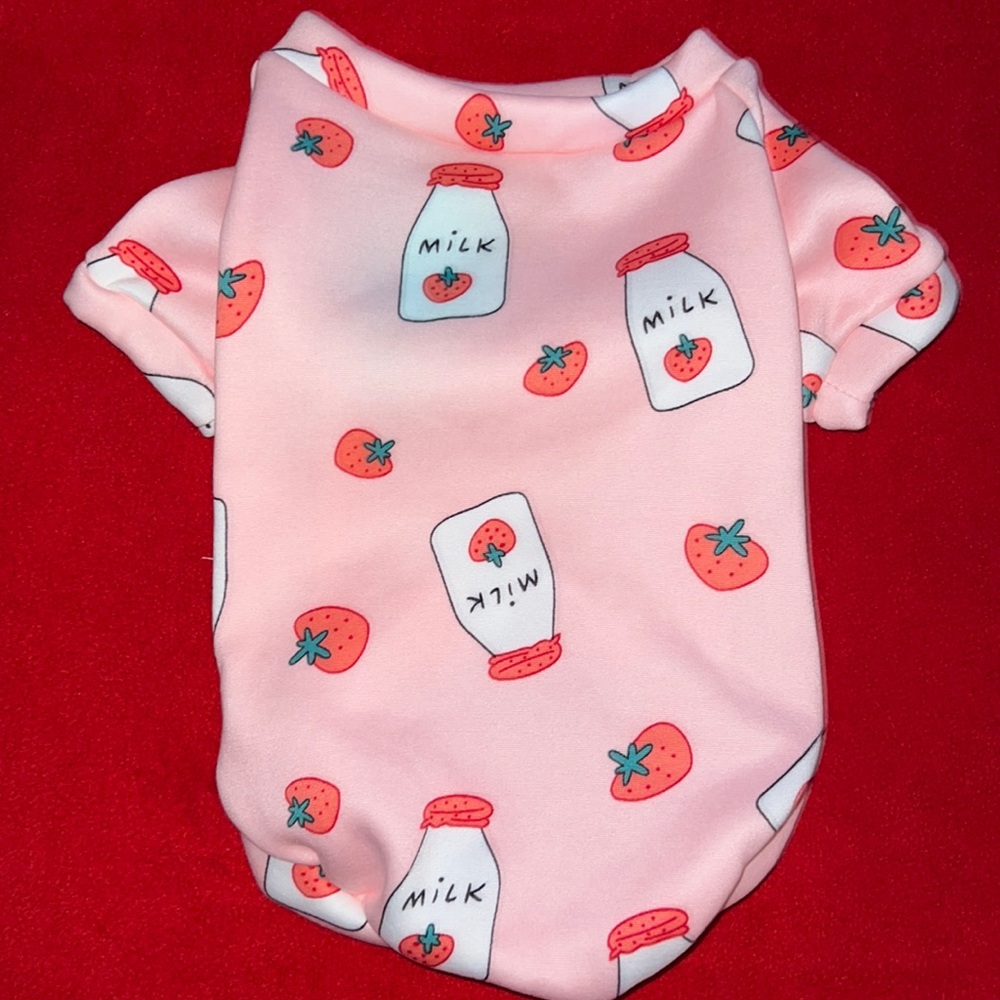 NWOT dog Sweatshirt, with cute pictorial fabric.